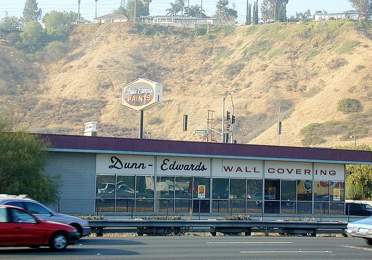 Dunn-Edwards Paint Store in Colton CA 92324