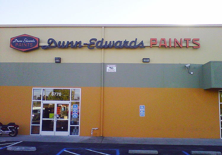 Dunn-Edwards paint store near Sacramento CA 95819