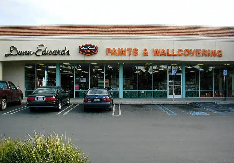 Dunn-Edwards Paint Store in Vista CA 92081