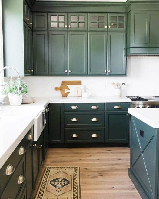 Holiday-Inspired_Greens_For_the_Kitchen-Green_Kitchen.jpg