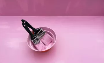 Two brushes in a bowl