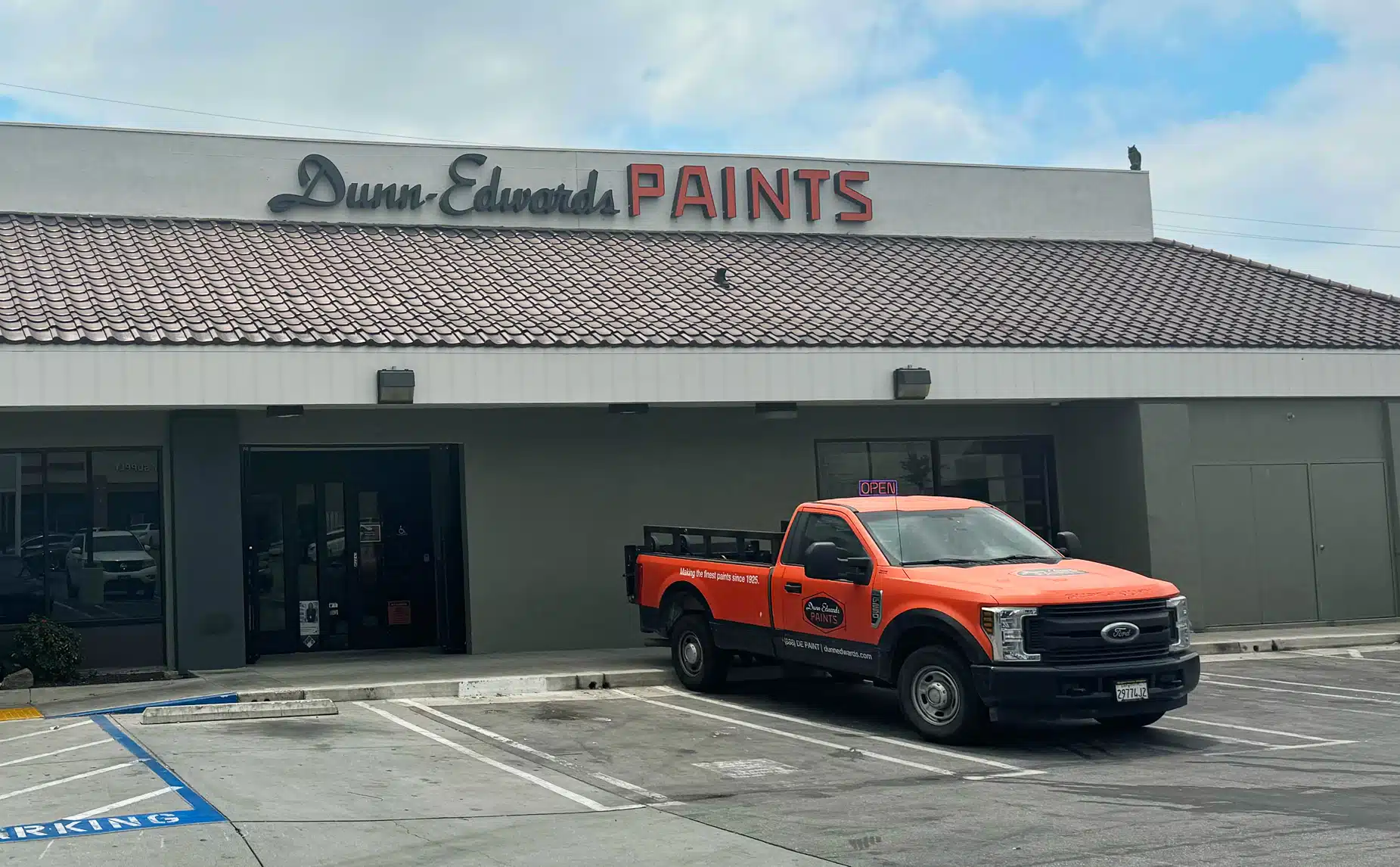 Dunn-Edwards Paint Store in San Bernardino CA 92404